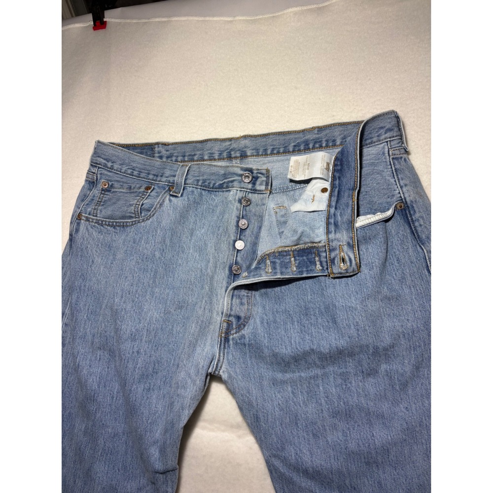 Levis 501 Original Fit Mens Jeans Light Wash Blue Denim Button Fly 40x30